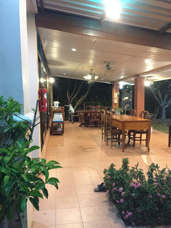 Poon Suk Hotel กบินทร์บุรี ภายนอก รูปภาพ